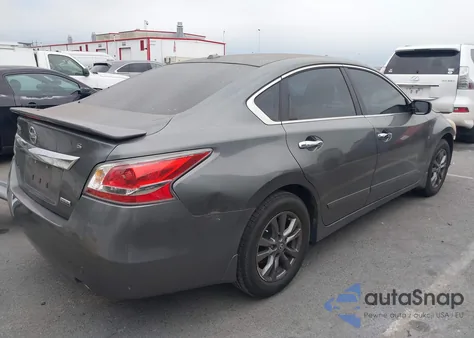 2015 Nissan Altima 2.5 S from USA, damaged, VIN 1N4AL3AP2FN920240